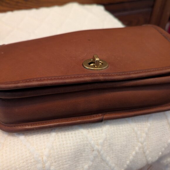 Vintage Coach British Tan Pocket Purse #9755 - Picture 11 of 11